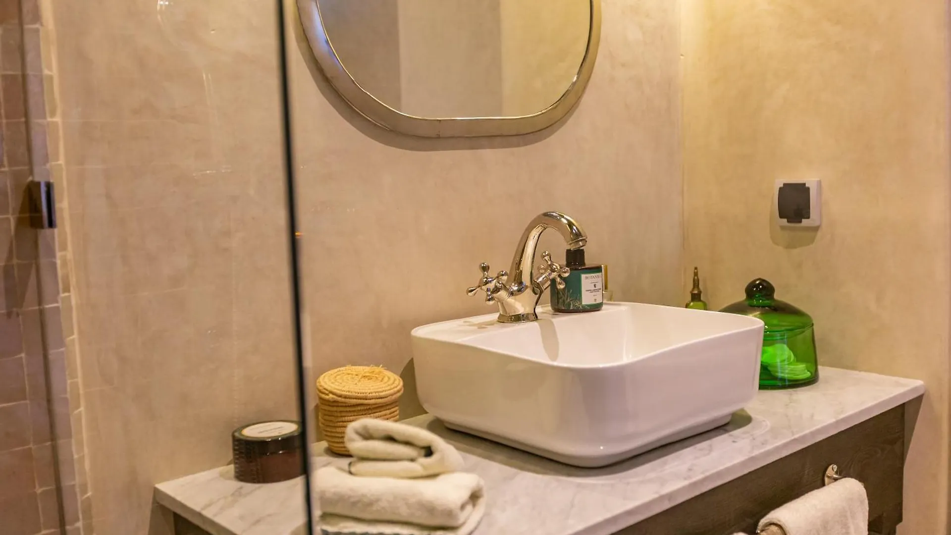 Ferienhaus Riad Lulua Exclusif 3 Chambres Et Piscine Rooftop Marrakesch Marokko